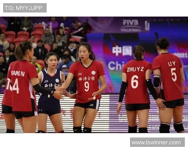 重庆排球队中路突破策略解析与技术深度剖析 重庆排球队中路突破策略解析与技术深度剖析