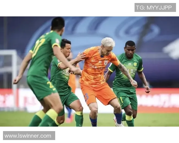 2017年鲁能与亚泰激战回顾：激情对决与精彩瞬间的完美交融