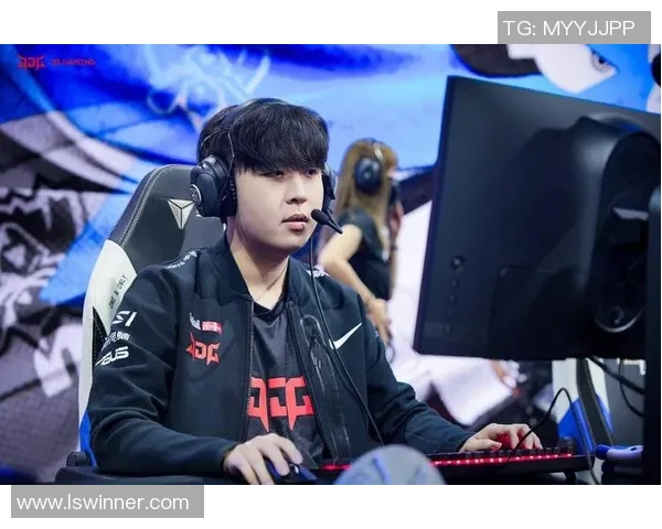 CSGO热议JDG战队实力之争引发玩家热烈讨论与思考