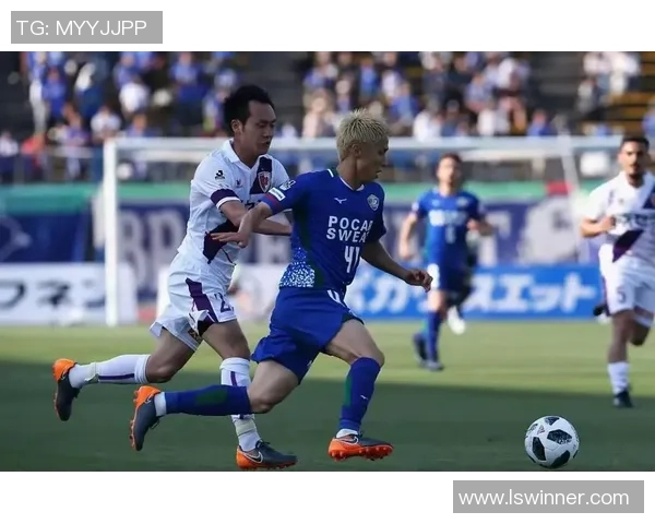 东京绿茵迎战长崎成功丸力争主场胜利展现球队实力与斗志 东京绿茵迎战长崎成功丸力争主场胜利展现球队实力与斗志