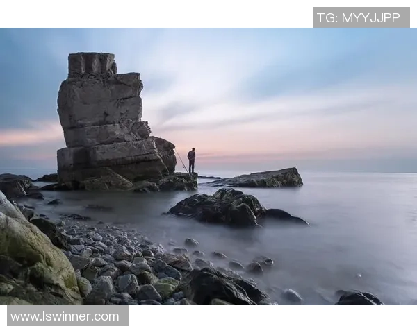 刘泽一的成长之路与奋斗历程揭秘，探索他的成功秘诀与人生哲学